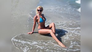 Athletic milf squirt - Picture 2