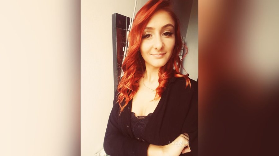 Teen bisexual close up - XXX Dessert - Picture 2