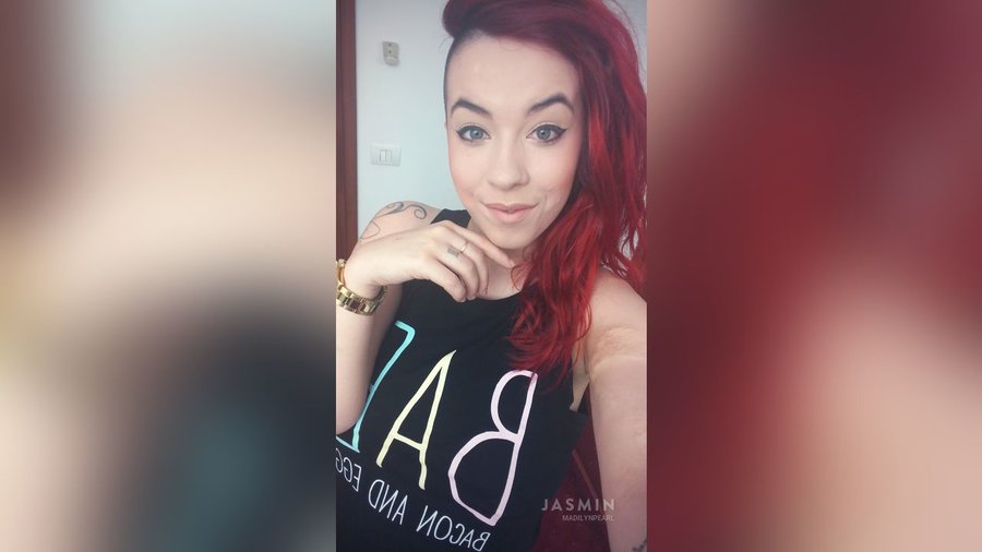 Bisexual teen webcam striptease - XXX Dessert - Picture 4