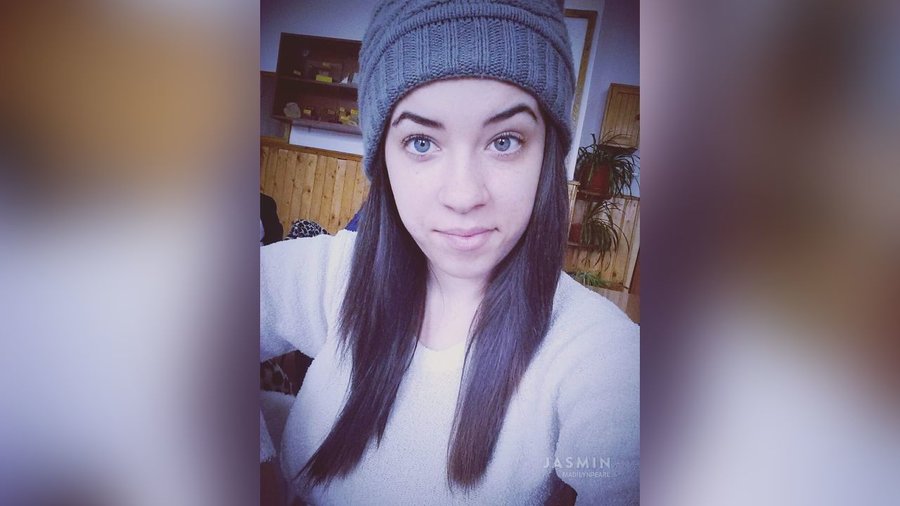 Bisexual teen striptease - XXX Dessert - Picture 3