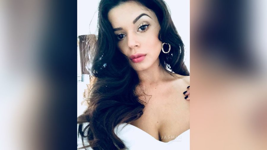 Big tits italian girl - XXX Dessert - Picture 3