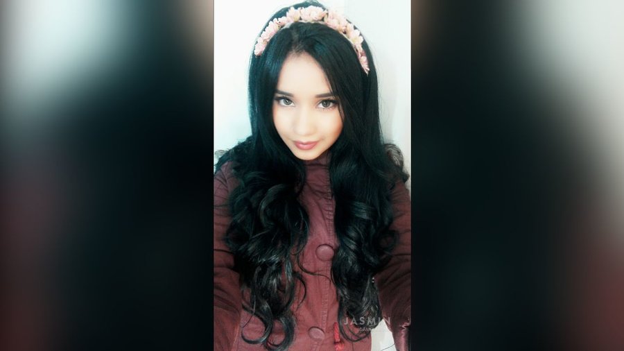 Latin teen green eyes girl - XXX Dessert - Picture 2