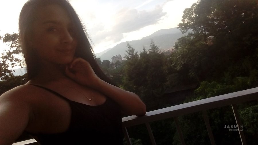 Petite spanish teen - XXX Dessert - Picture 1