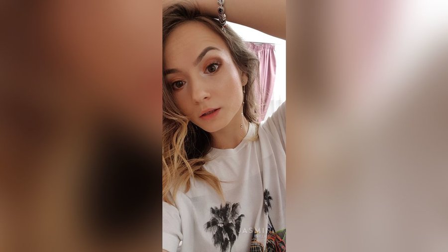 Bisexual tiny tits teen - XXX Dessert - Picture 1