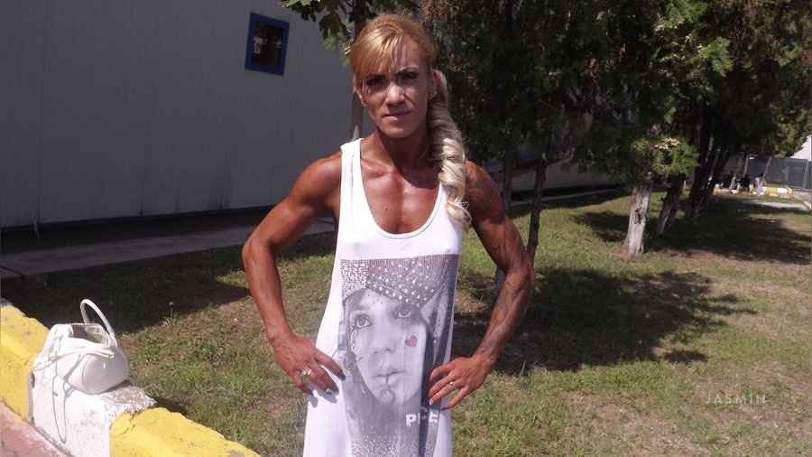 Latin big tits oil - XXX Dessert - Picture 2