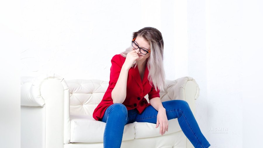 Straight dark eyes girl - XXX Dessert - Picture 4