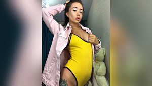 Asian big tits webcam dancing - Picture 2