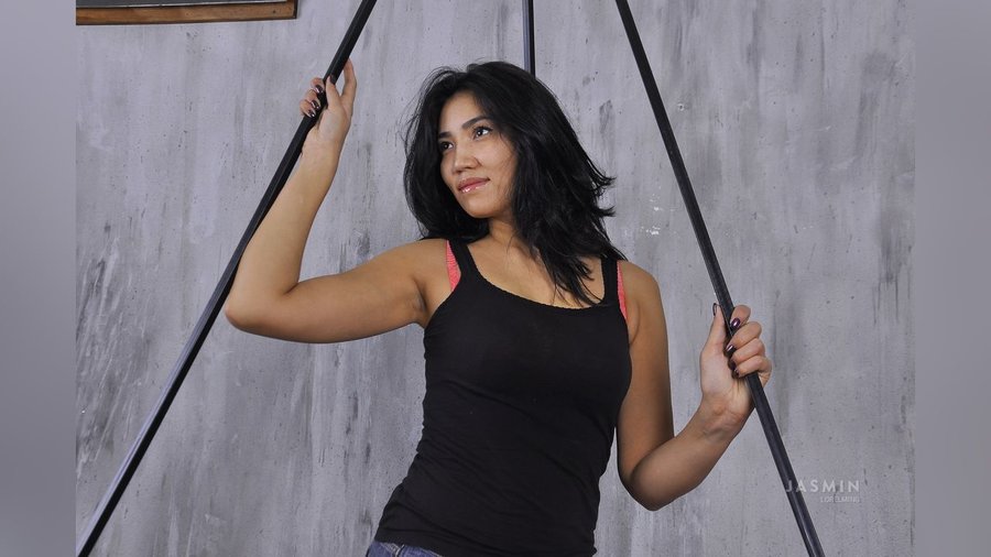 Athletic asian big tits - XXX Dessert - Picture 3