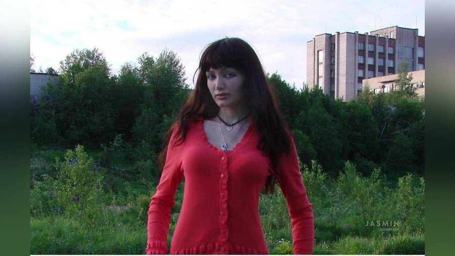 Teen petite oil - XXX Dessert - Picture 1