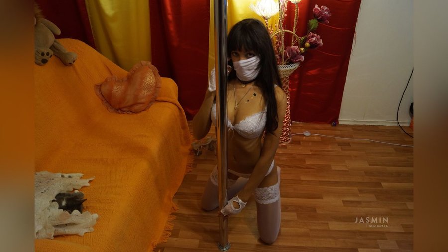 Petite teen girl webcam - XXX Dessert - Picture 4