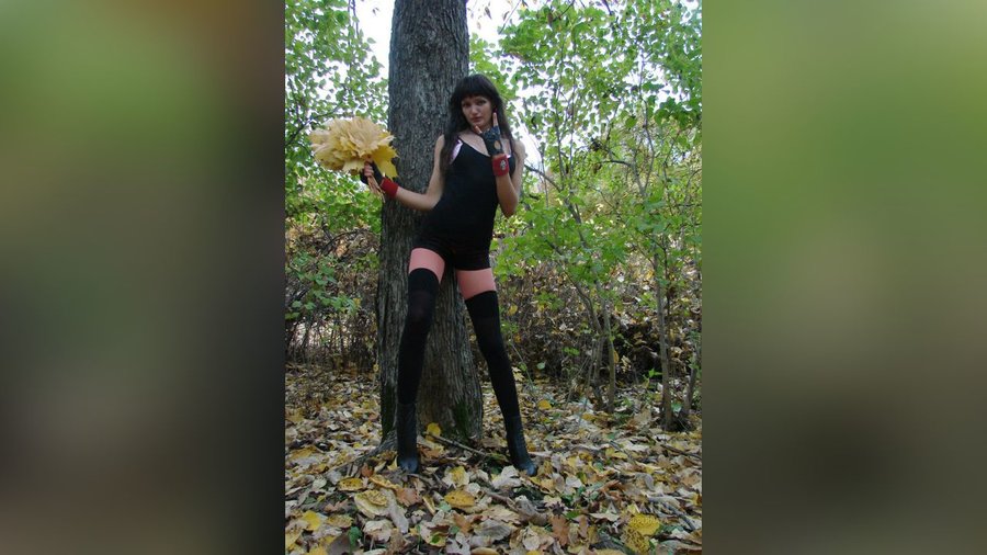Petite fingering squirt - XXX Dessert - Picture 4