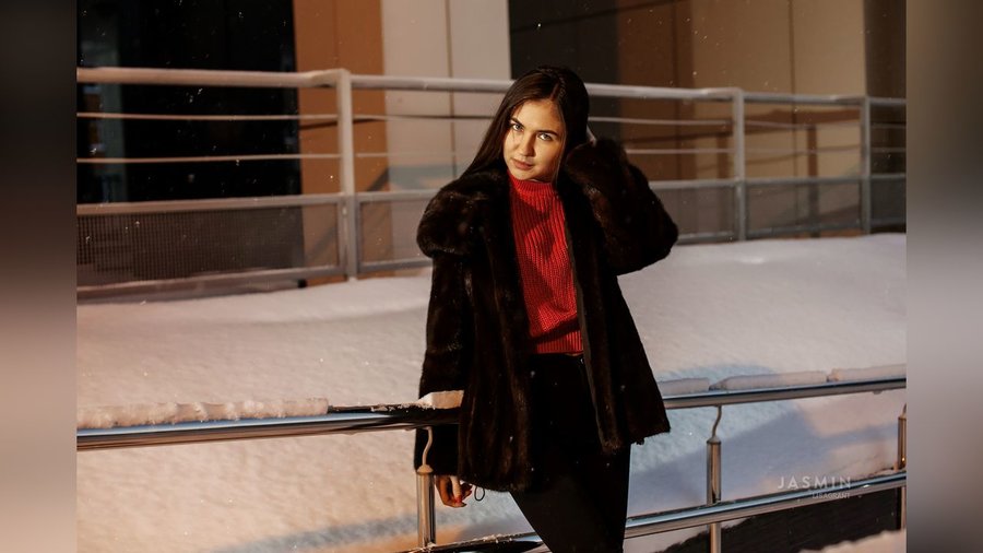 Bisexual fingering squirt - XXX Dessert - Picture 4