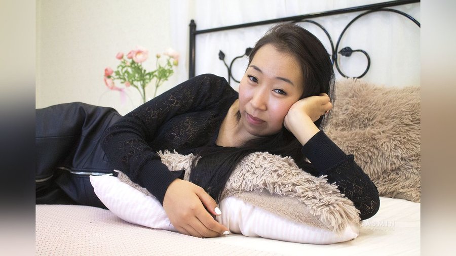 Bisexual asian big tits - XXX Dessert - Picture 3