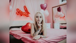 Straight teen green eyes girl - XXX Dessert - Picture 1