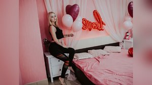 Straight teen green eyes girl - XXX Dessert - Picture 2