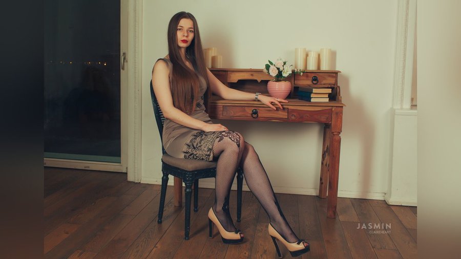 Petite 20yo - XXX Dessert - Picture 2