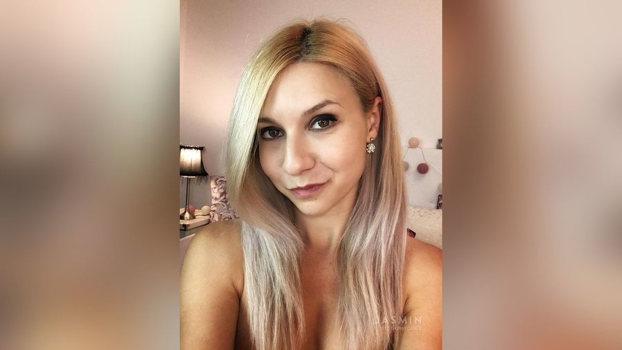 Webcam tiny tits dildo - XXX Dessert - Picture 1