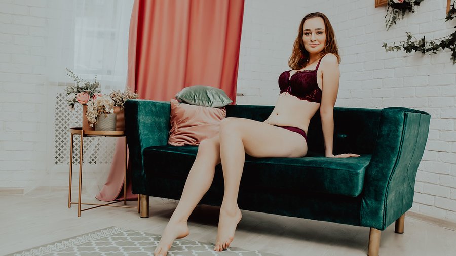 19yo green eyes girl - XXX Dessert - Picture 3