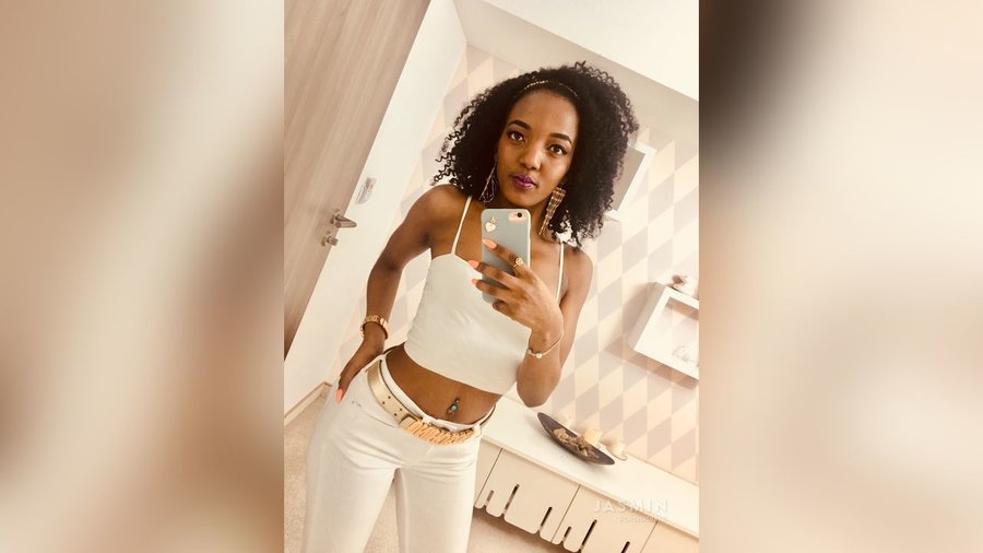 Ebony strap on - XXX Dessert - Picture 1