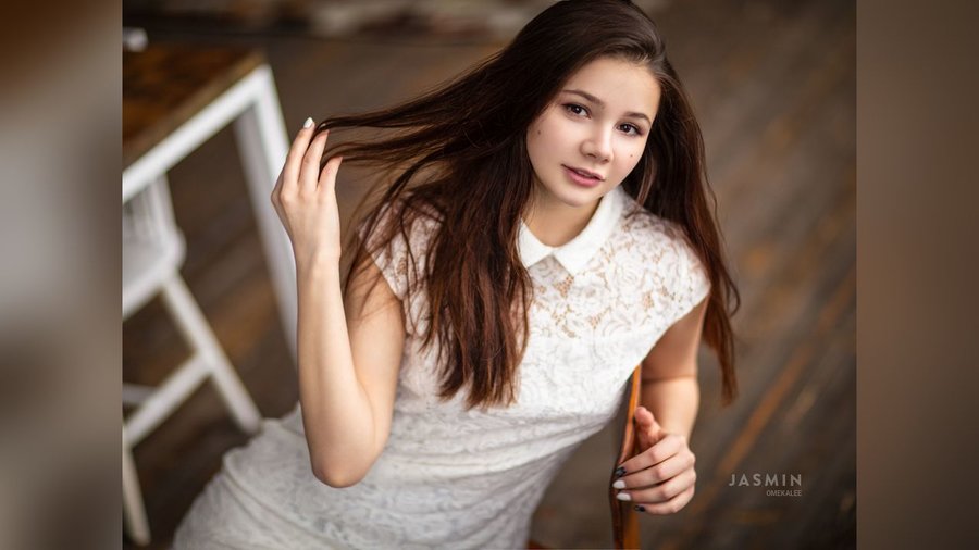 18yo dark eyes girl - XXX Dessert - Picture 2