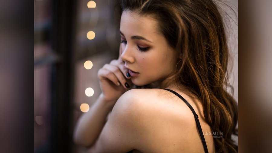 18yo dildo - XXX Dessert - Picture 2