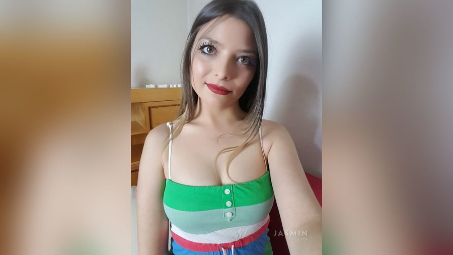 Close up fingering - XXX Dessert - Picture 1