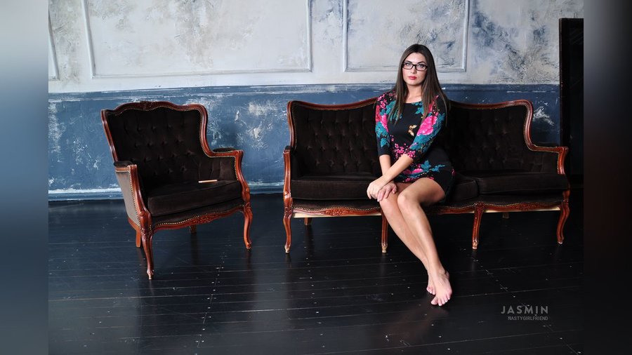 Big tits striptease - XXX Dessert - Picture 4