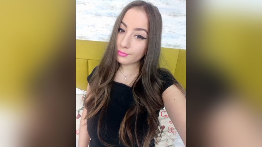 19yo fingering - XXX Dessert - Picture 2