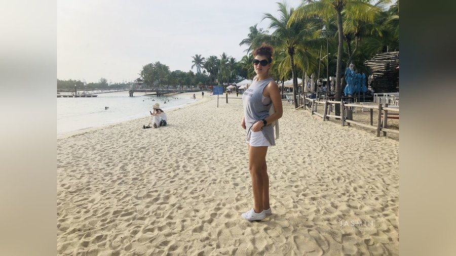 Webcam big tits dildo - XXX Dessert - Picture 3