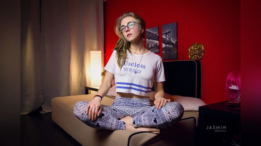 Athletic teen camgirl - XXX Dessert - Picture 5