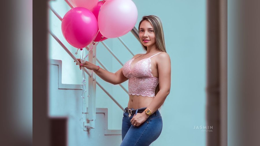 Teen latin dildo webcam - XXX Dessert - Picture 3