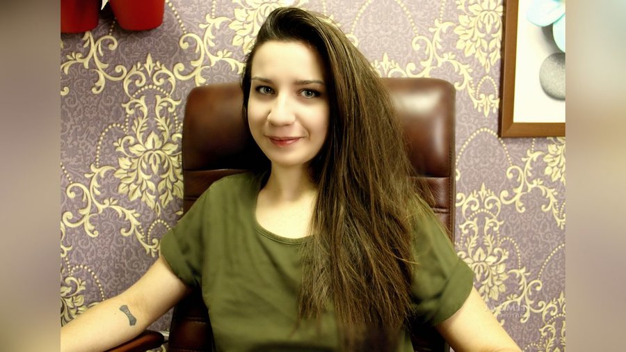19yo teen cameltoe - XXX Dessert - Picture 2