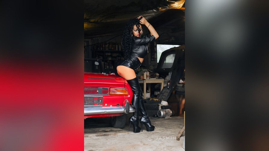 Italian vibrator - XXX Dessert - Picture 2