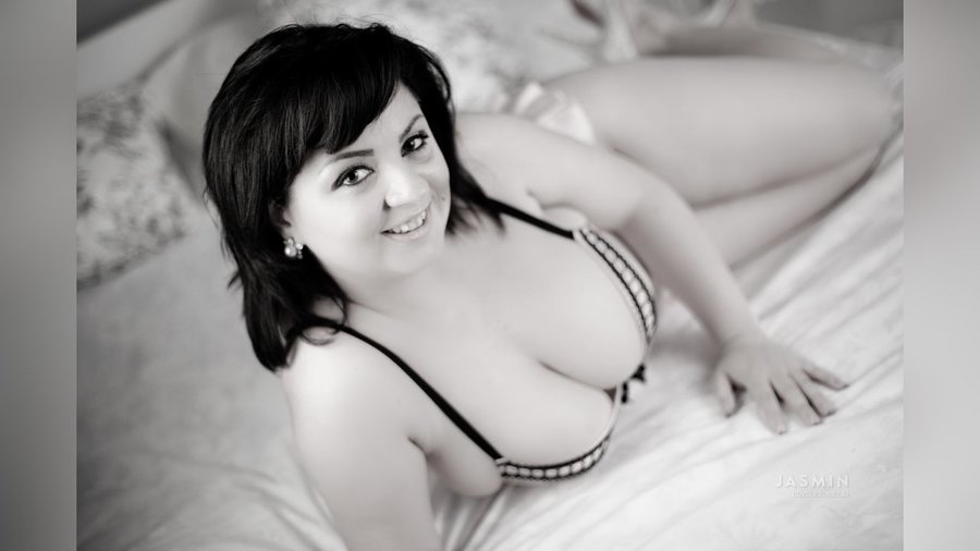 Girl live sex - XXX Dessert - Picture 3