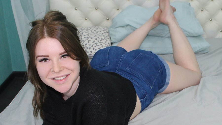 18yo petite webcam - XXX Dessert - Picture 4