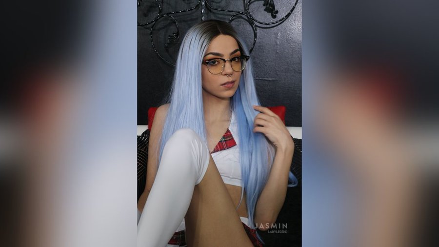Petite uniform girl - XXX Dessert - Picture 2