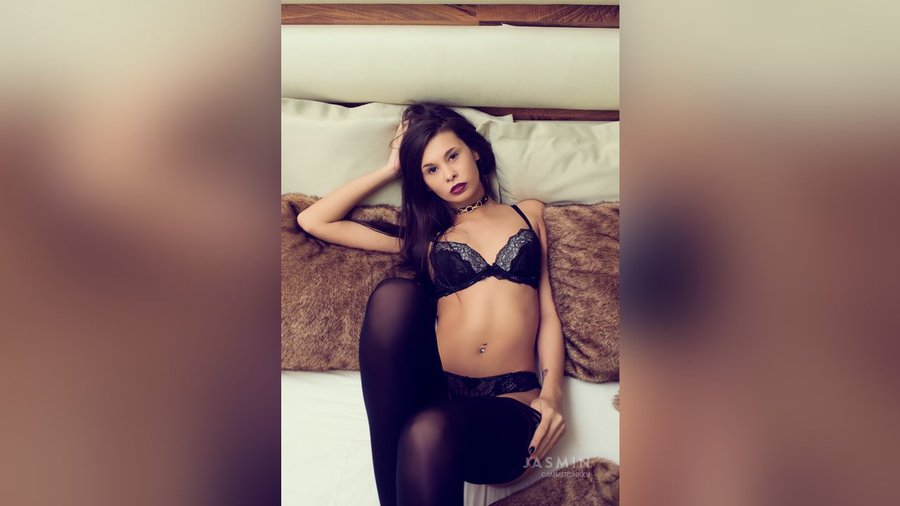 Webcam spanish dildo - XXX Dessert - Picture 3