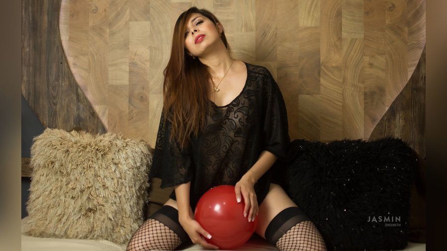 Spanish brown eyes girl - XXX Dessert - Picture 2