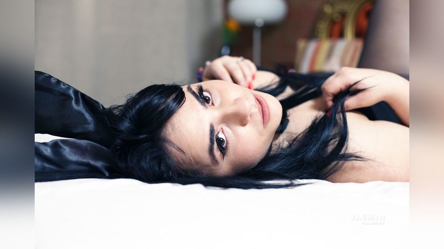 19yo web cam - XXX Dessert - Picture 3