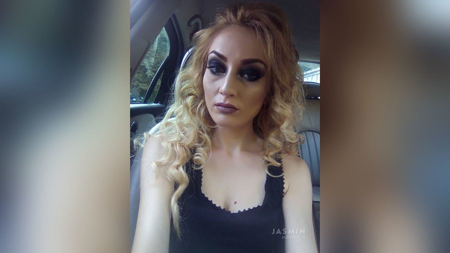 Blue eyes girl - XXX Dessert - Picture 1