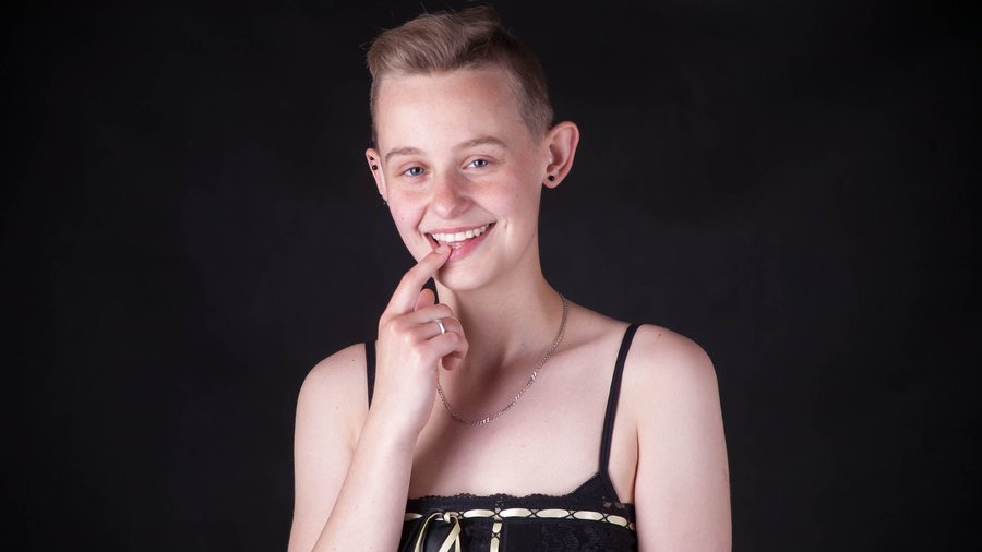 19yo strap on - XXX Dessert - Picture 5