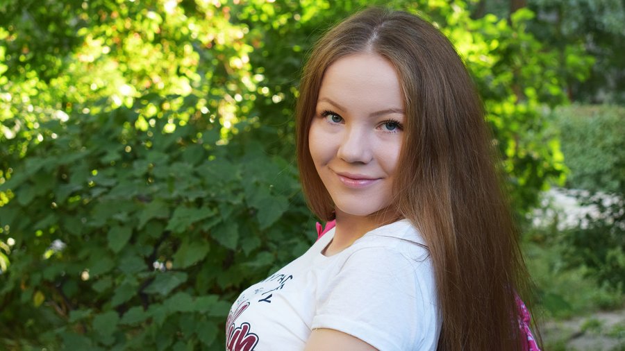 18yo strap on dildo - XXX Dessert - Picture 1