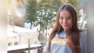 Camgirl 18yo squirt - XXX Dessert - Picture 4