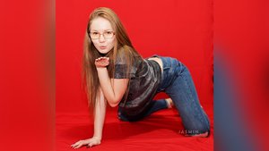 18yo cam squirt - XXX Dessert - Picture 2