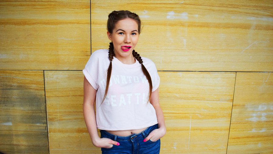 Athletic 18yo girl - XXX Dessert - Picture 2