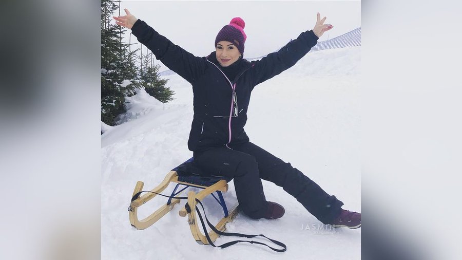 Athletic cam girl - XXX Dessert - Picture 3