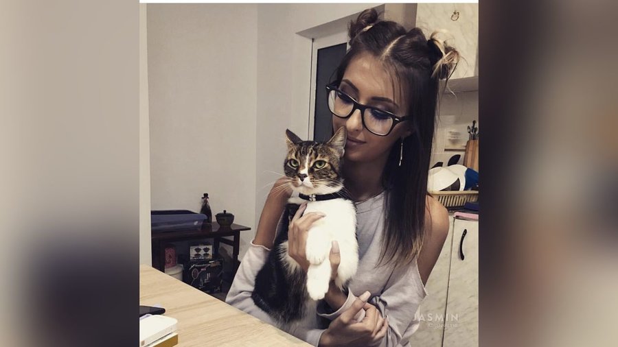 Tiny tits petite teen - XXX Dessert - Picture 1