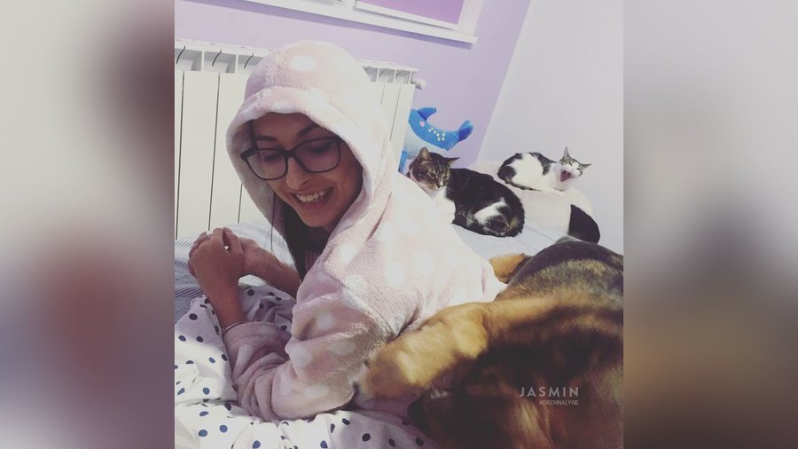 Teen tiny tits close up - XXX Dessert - Picture 1