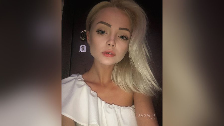 20yo webcam - XXX Dessert - Picture 1