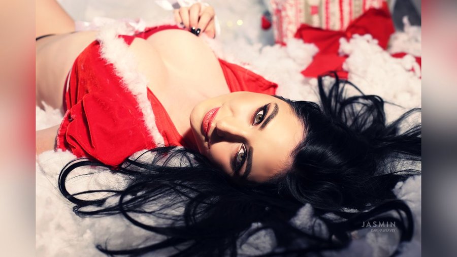 Bisexual green eyes girl - XXX Dessert - Picture 1